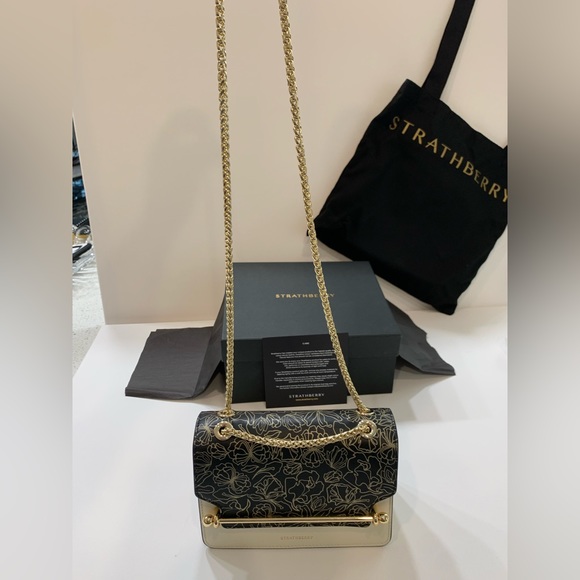 Rare Strathberry East West Mini - Black/Vanilla/Gold - Picture 5 of 16